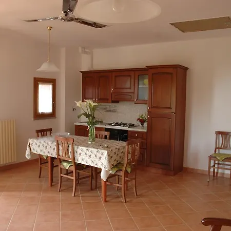 Podere Gozzuto 加沃拉诺